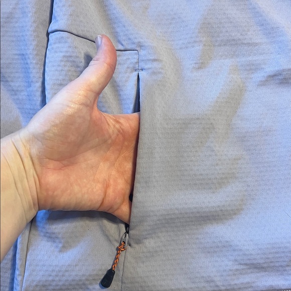 Duluth Trading Co Alaskan Hardgear Lavender Hoodie - Picture 3 of 4